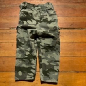 Camo 2T pants